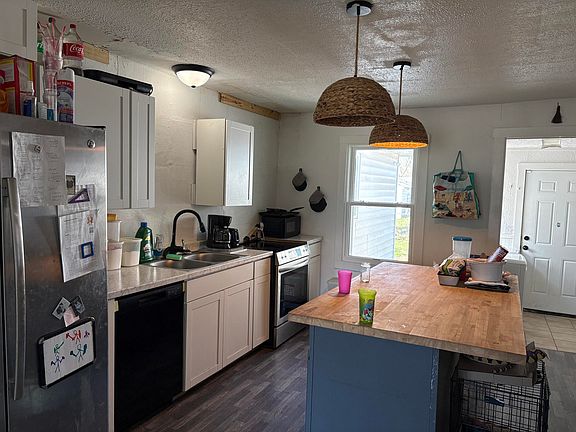 4th image of 706 Coyne Ave