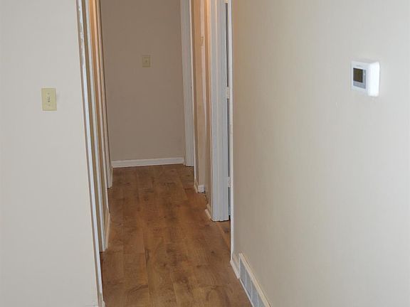4th image of 3809 Joshua Cir