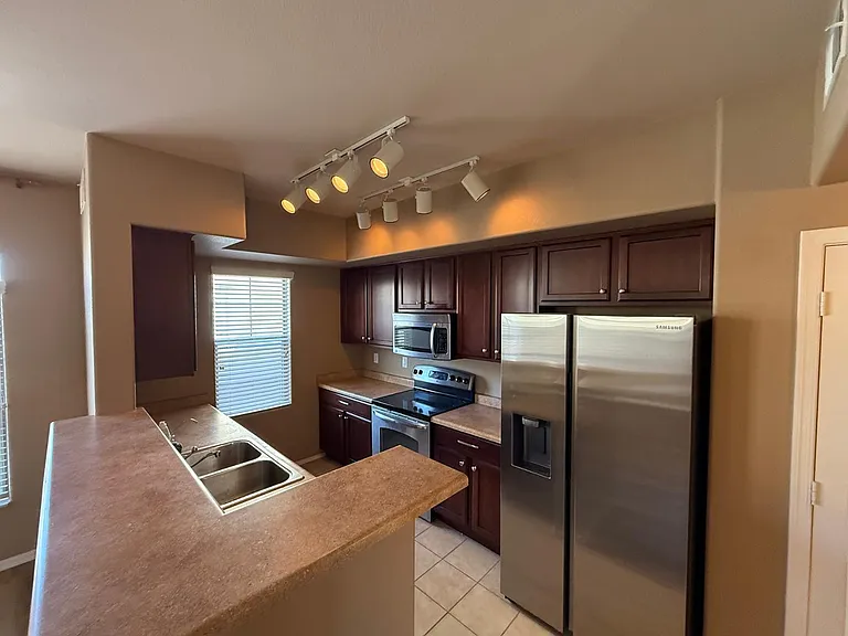 900 S 94th St #1089 — Photo 6