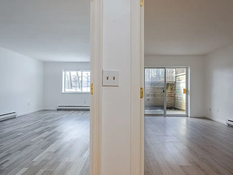 506 Fox Run Ln — Photo 11