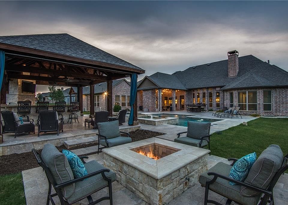 1st image of 2560 Misty Meadow Dr