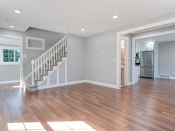 3rd image of 10 Washington Ave Unit A