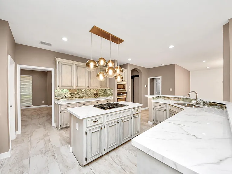 3210 Shadowwalk Dr — Photo 4