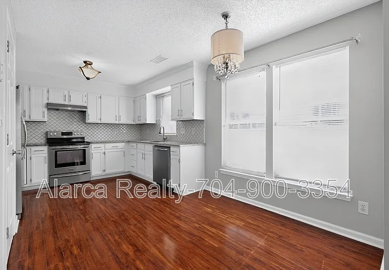 1901 Misty Vale Rd — Photo 4