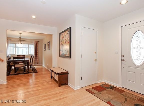 2nd image of 2979 Priscilla Ave