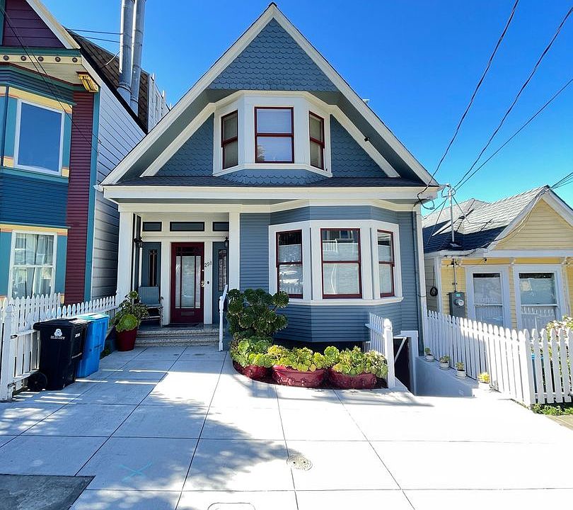 1st image of 291 Surrey St Unit A