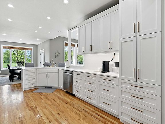 5th image of 2029 W Springbrook Trl