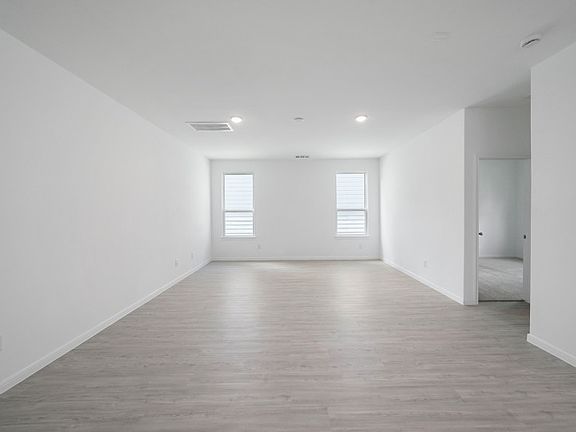 4th image of 24611 Applewood Crest Ln