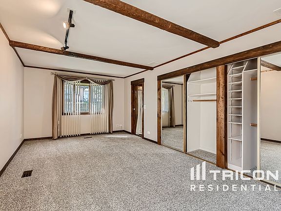 3rd image of 15028 Holiday Ct