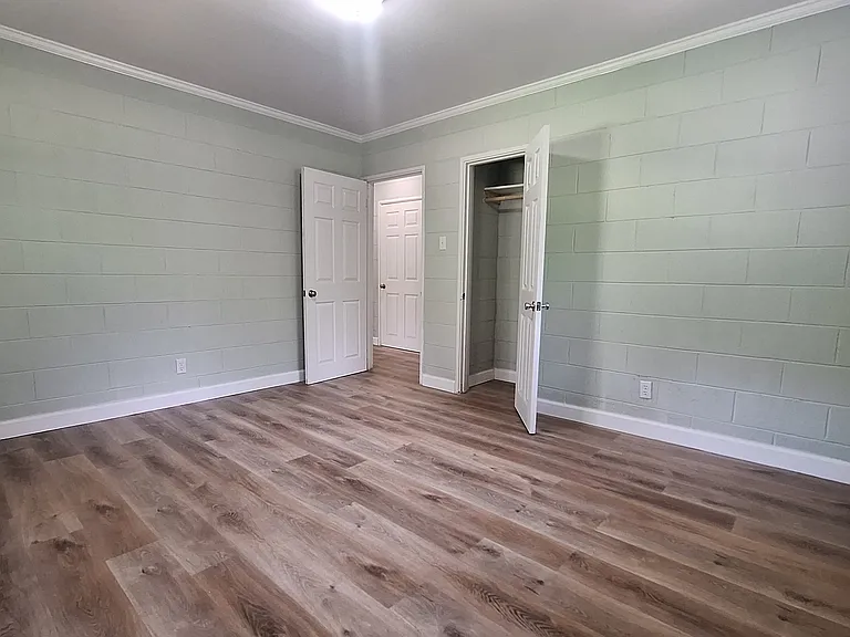 3718 Danube Ln — Photo 21