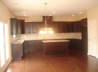 3147 Willow Leaf Dr, Suwanee, GA 30024