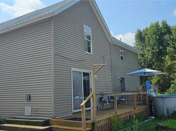 30 Churchill St, Hermon, NY 13652