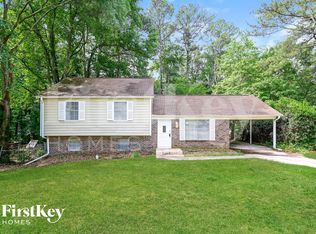 3327 Creekwood Dr, Rex, GA 30273