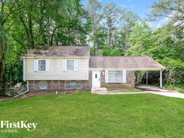 3327 Creekwood Dr, Rex, GA 30273