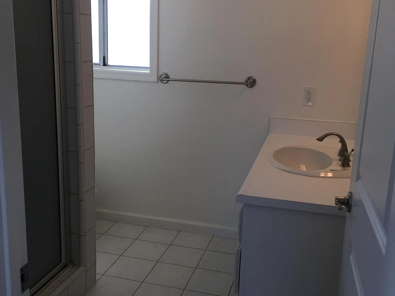 2 bed, $2,000 — Photo 4