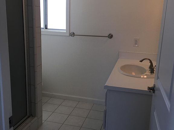 4th image of 1494 W Wilson St #2