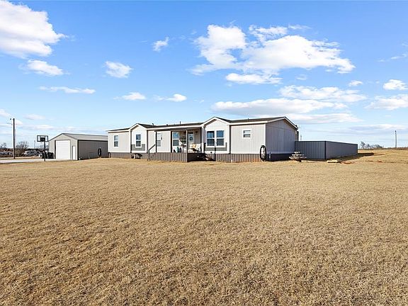 4th image of 619 N 16th St