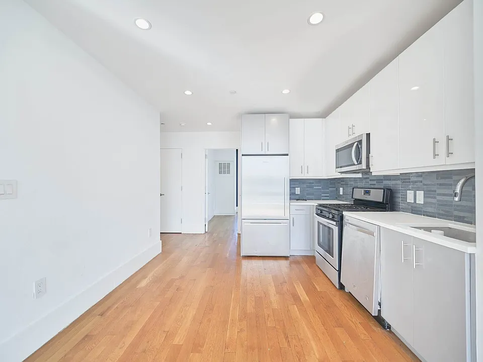 531 Myrtle Ave #F4