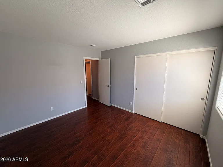 17520 W Watson Ln — Photo 7