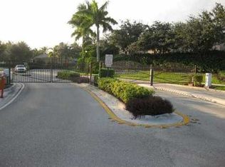 4108 Forest Dr, Weston, FL 33332