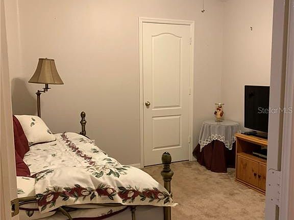 5th image of 19336 Weymouth Dr