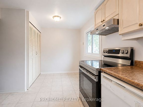 5th image of 53 Thatchers Mill Way