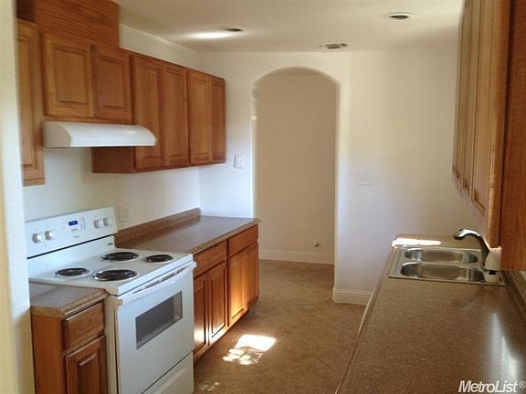 3rd image of 1313 Keeney Way