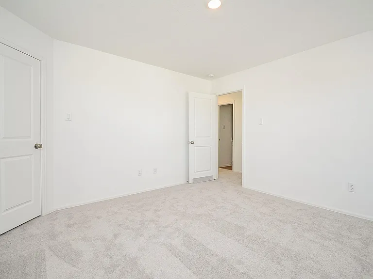 26811 Urraca Dr — Photo 17
