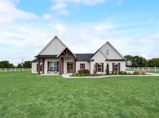 101 Sky Way, Rhome, TX 76078