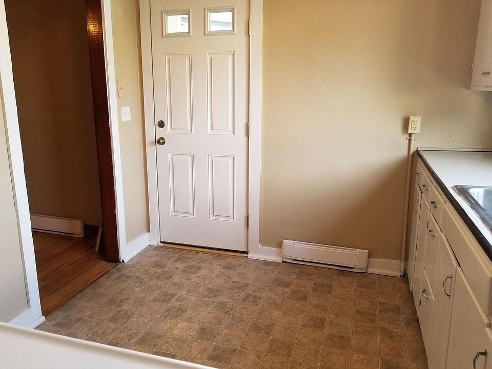 1st image of 467 1/2 W Piedmont St