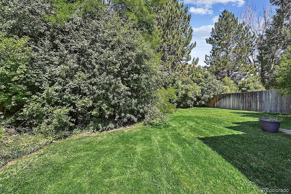 2 bed, 2.5 bath, 1424 sqft, $2,500 — Photo 1