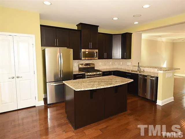 438 Berry Chase Way — Photo 14