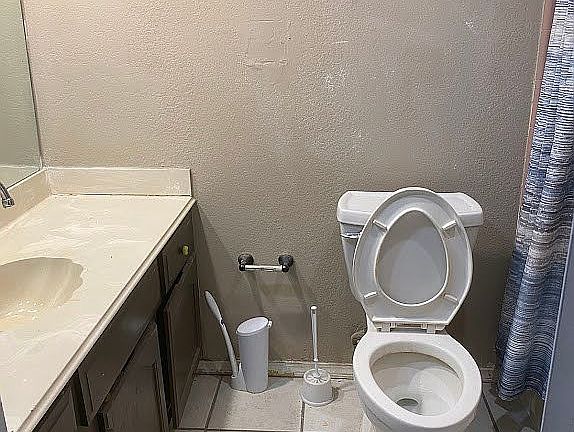 4th image of 6537 Los Rios Dr