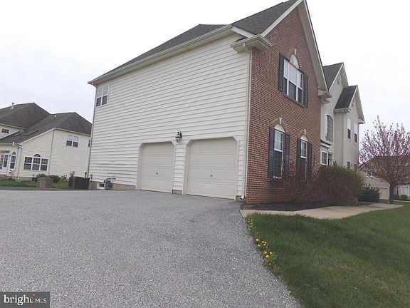 4th image of 901 Benalli Dr