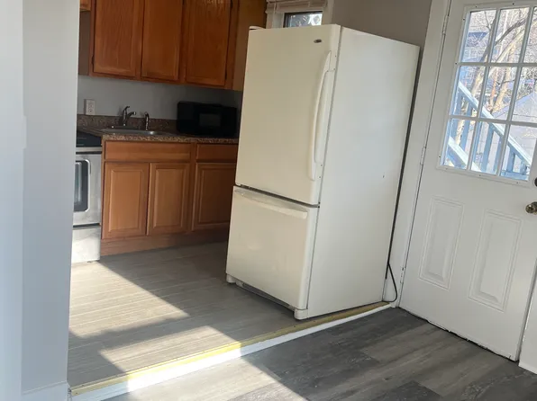 119 School St #2, Putnam, CT 06260