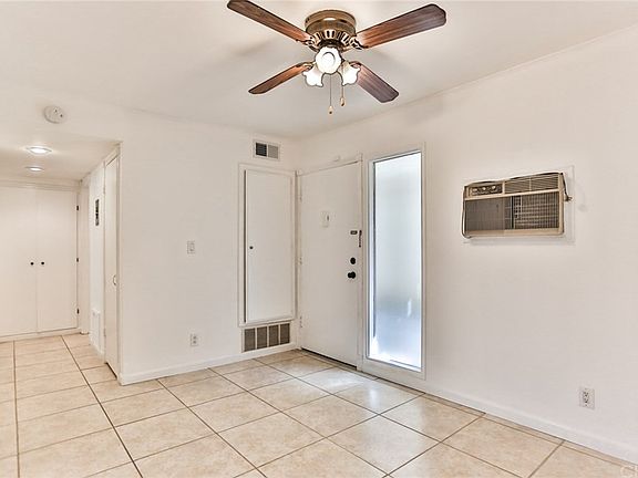 5th image of 3050 S Bristol St Unit 6A