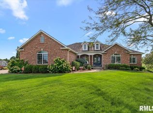 1584 Autumn Ridge Ct, Springfield, IL 62707