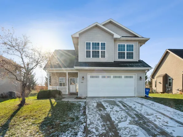 460 Locust Dr, North Liberty, IA 52317
