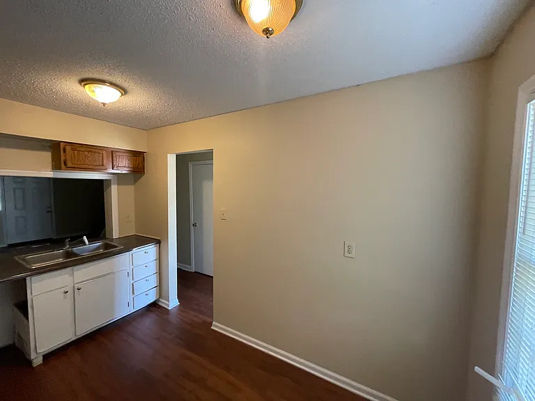 3751 Cambridge Station Dr — Photo 11