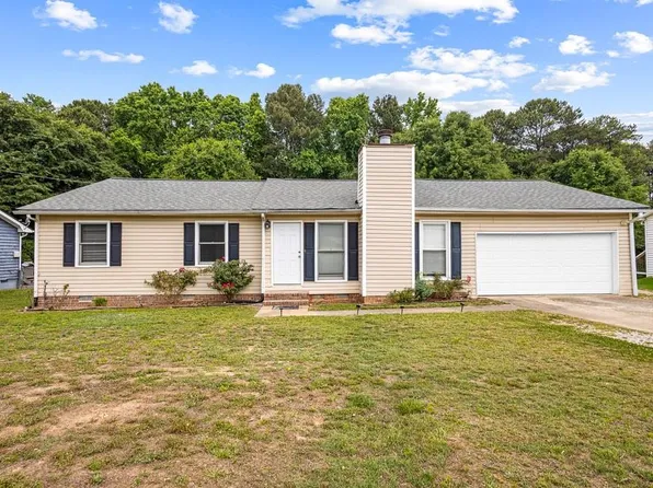 1631 Rose Garden Ln, Loganville, GA 30052