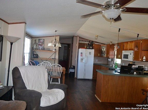 3rd image of 687 Panther Hollow Dr