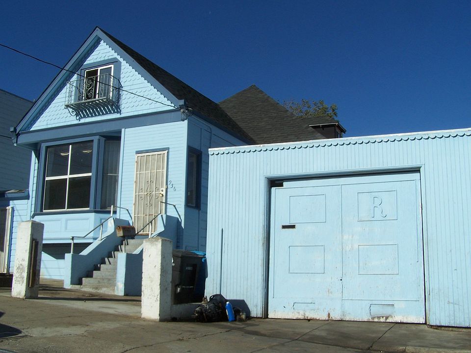 936 Hollister Avenue