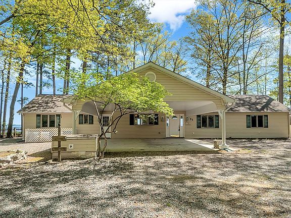 3rd image of 251 Waterview Dr