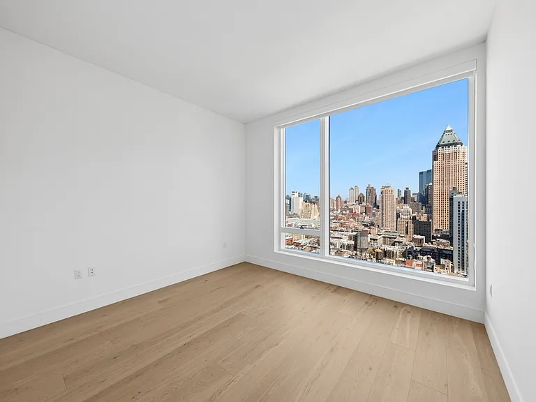 312 W 43rd St #32G — Photo 8
