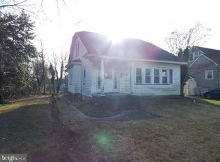 29 W Montrose St, Vineland, NJ 08360