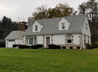 160 Hillview Dr, Big Flats, NY 14814