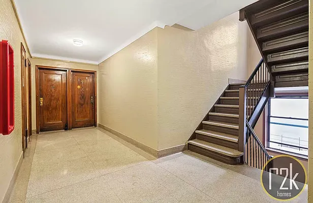 Rented by Realty 2000 Corp | media 21