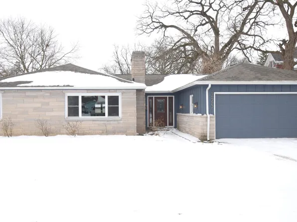225 W Grace St, Rensselaer, IN 47978