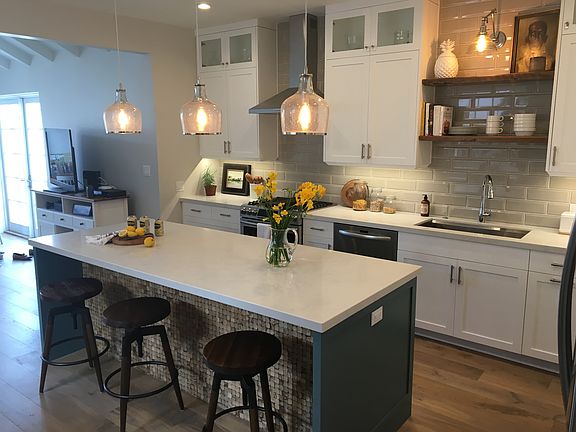 2nd image of 3319 Sterne St