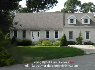 84 Frost Ln, Hyannis, MA 02601